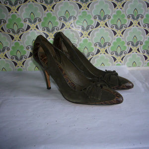 Nine West Green Suede Croc Leather Pointed Toe Cut Out Pump Bow 7 Office Siren